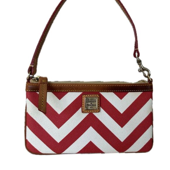 Dooney Bourke Italian Leather Red Chevron Large Slim Zipper Wristlet #143469723 - Picture 1 of 7